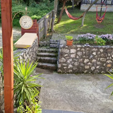 アパート Cumurija Bridge サラエヴォ